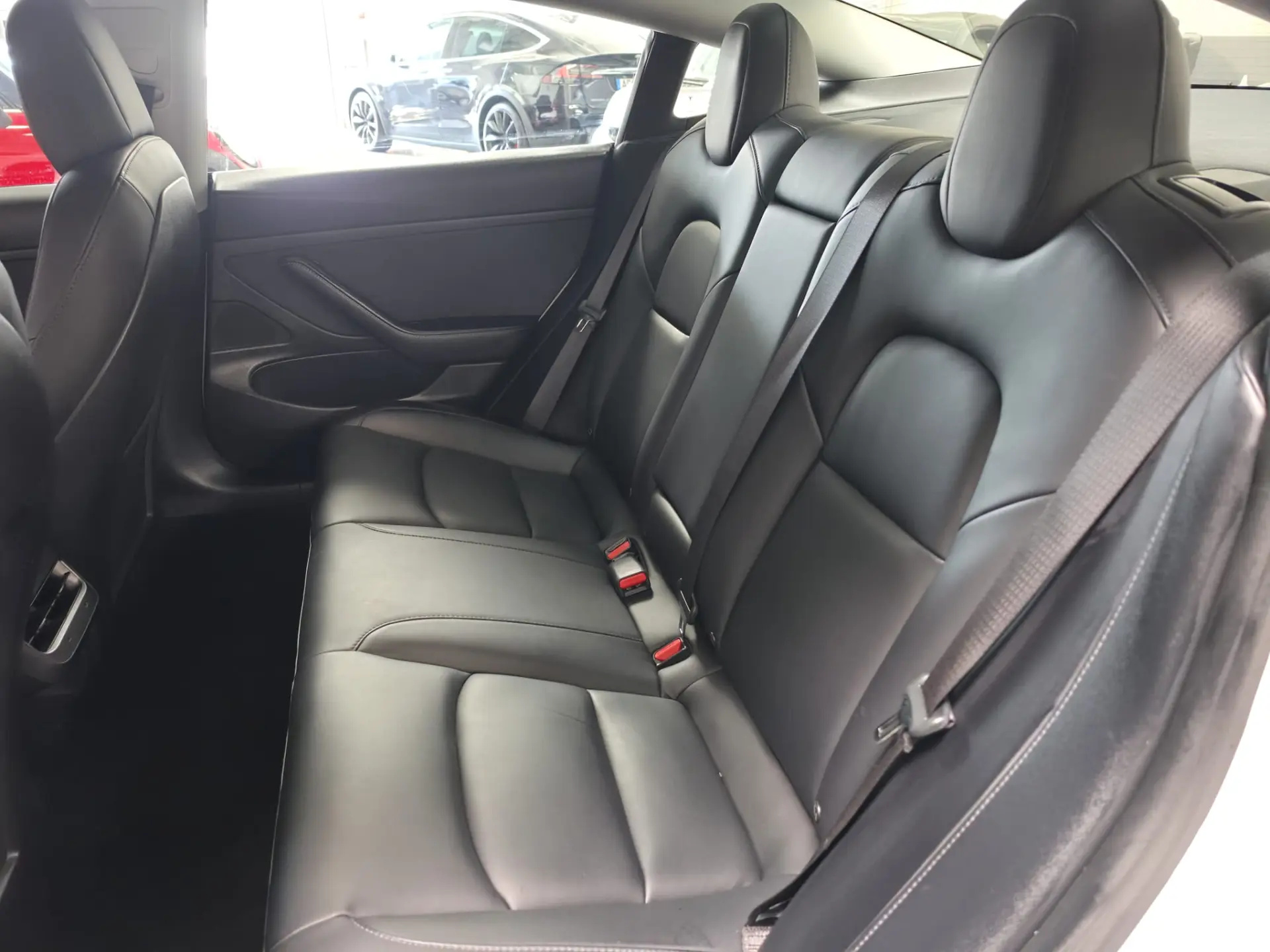 Tesla Model 3 Standard Range Plus RWD 12