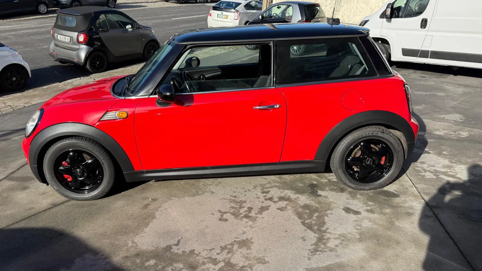 MINI 3 Portas Cooper D 18