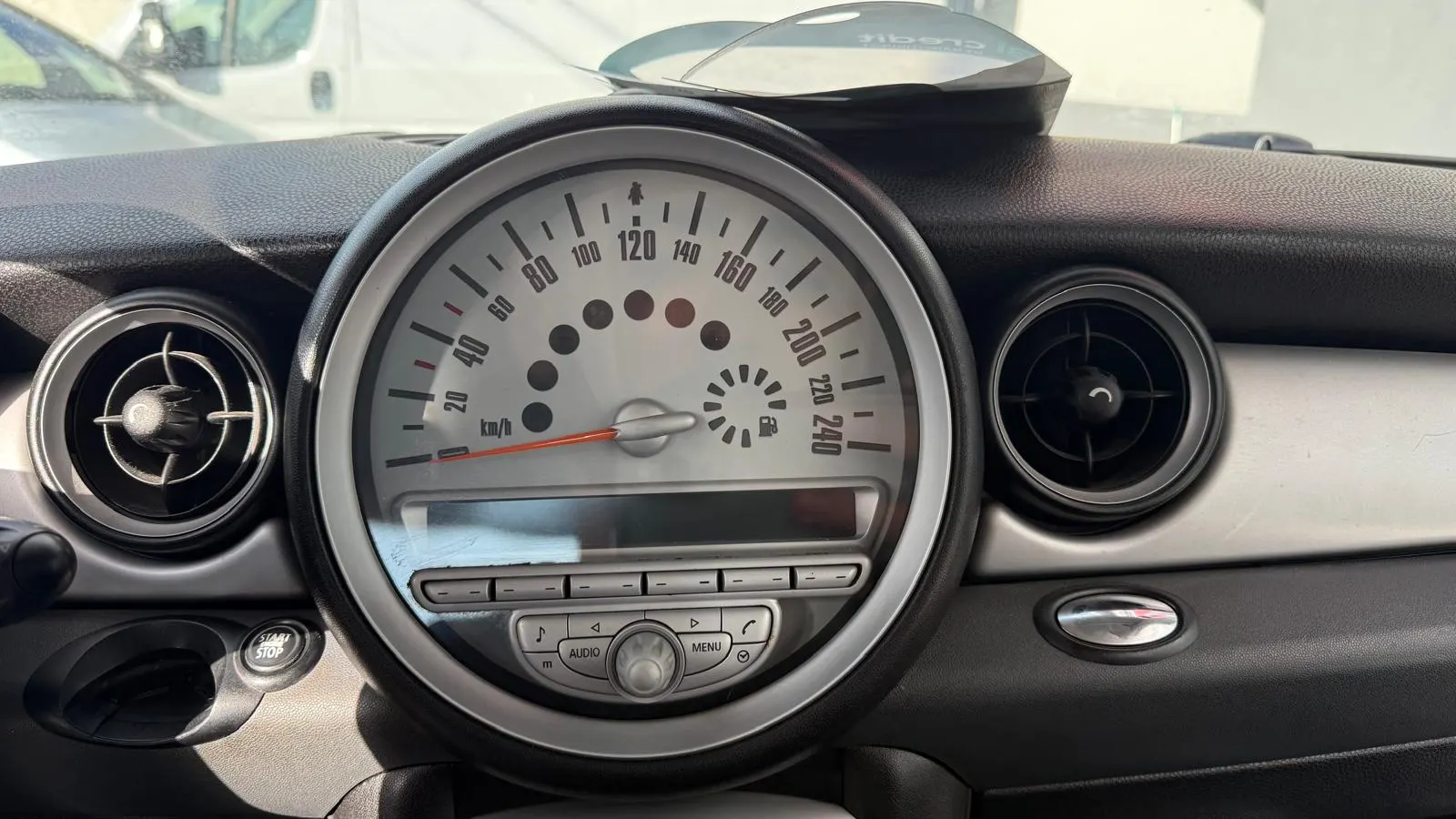 MINI 3 Portas Cooper D 11