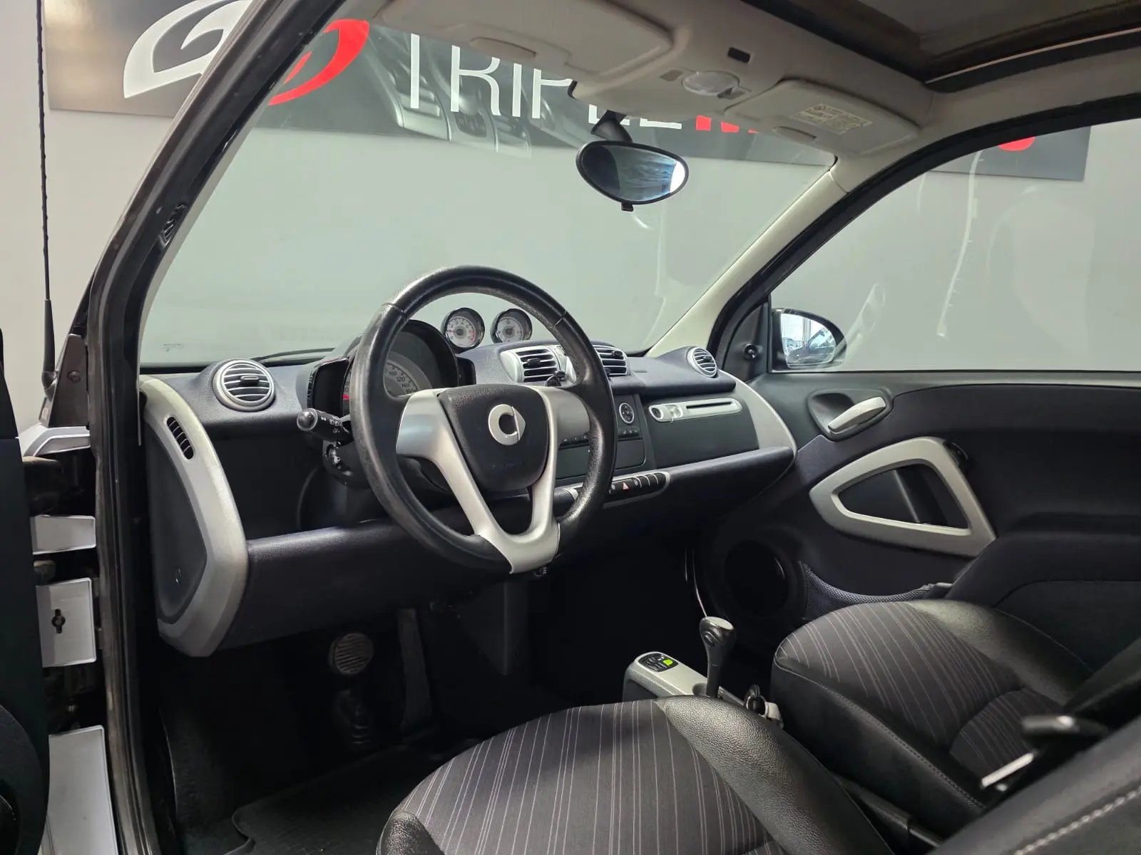 Smart ForTwo Coupé 1.0 mhd Pulse 71 Softouch 13