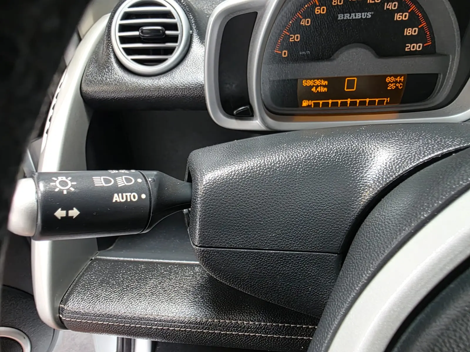 Smart ForTwo Coupé 1.0 T Brabus Xclusive 7