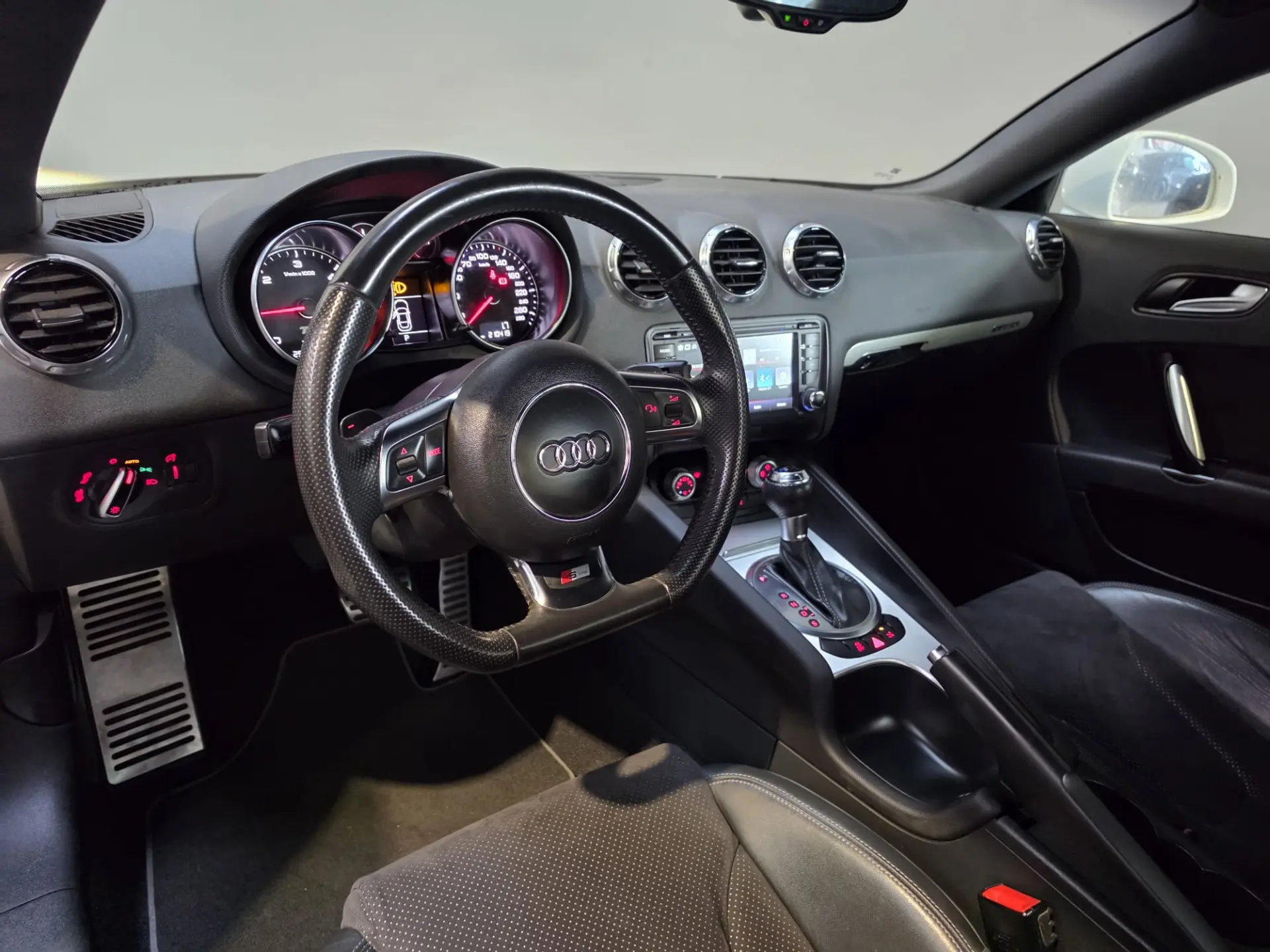 Audi TT Coupé 2.0 TDI ultra quattro S tronic 11