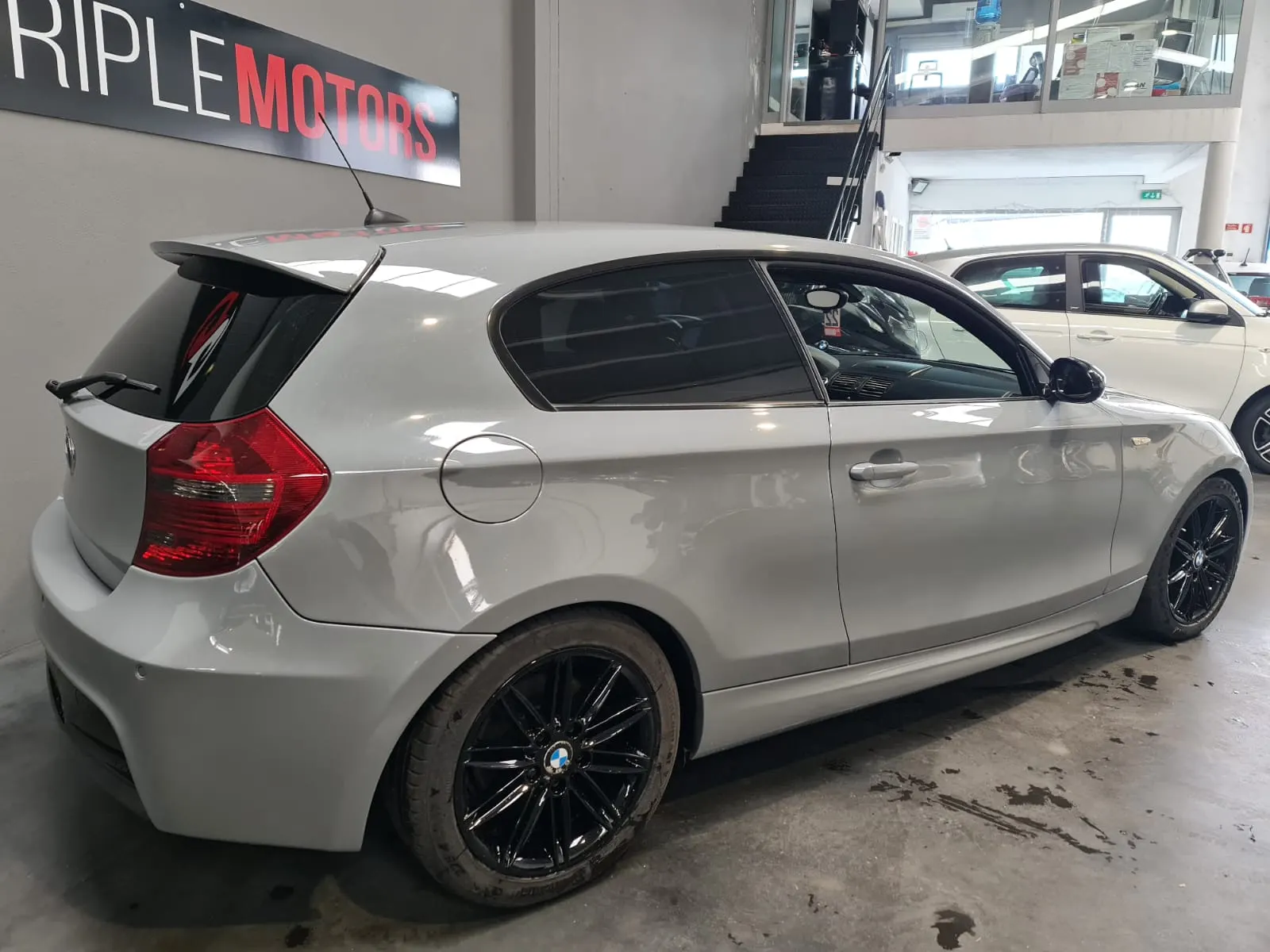 BMW 118 d Pack M 16
