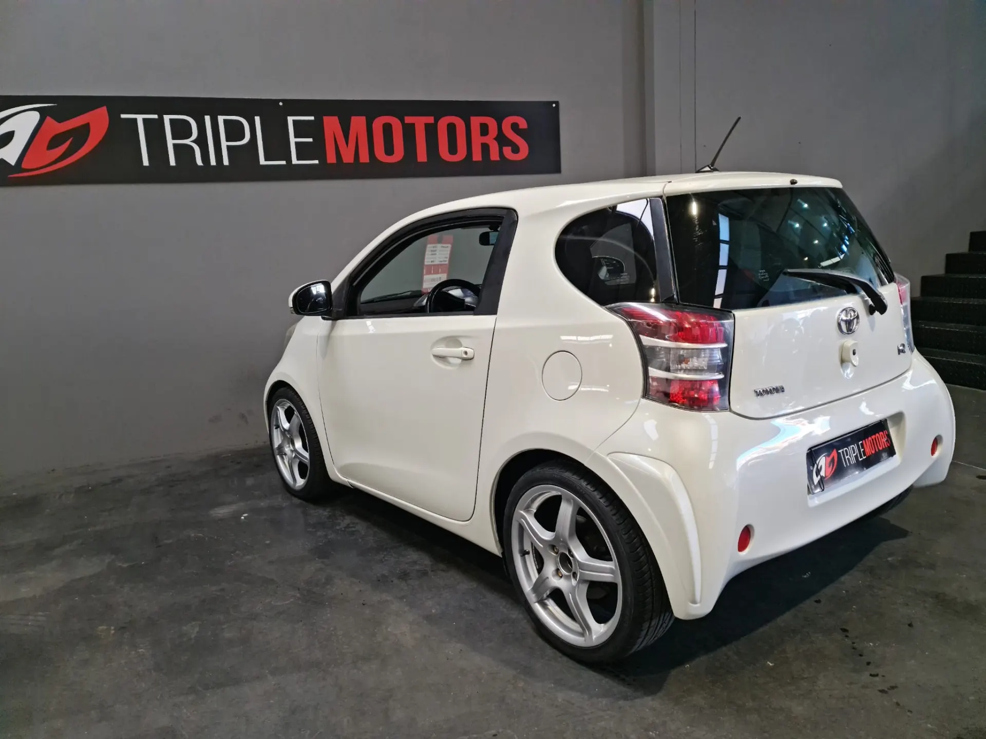 Toyota iQ 1.4 D-4D 17