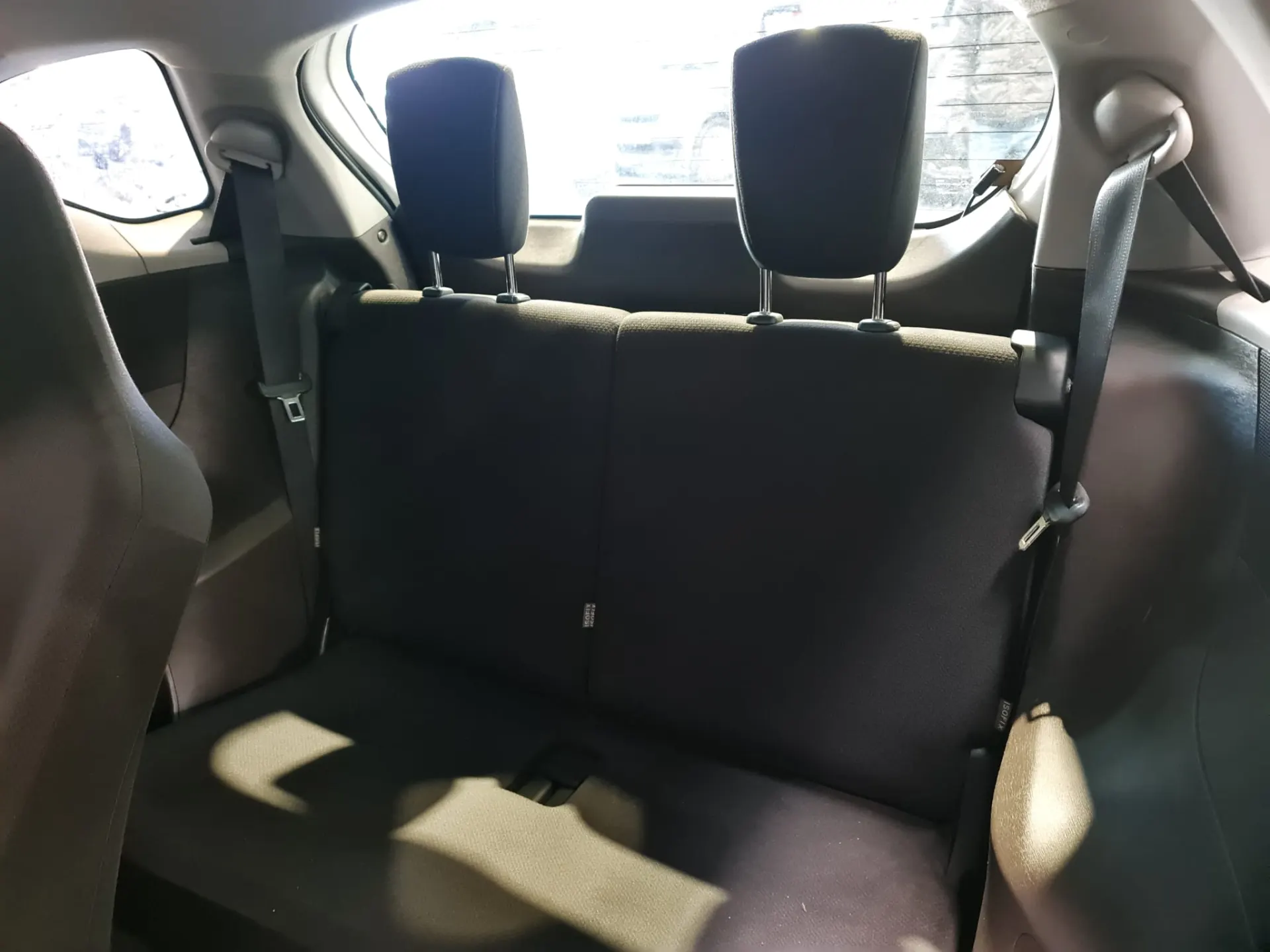 Toyota iQ 1.4 D-4D 27