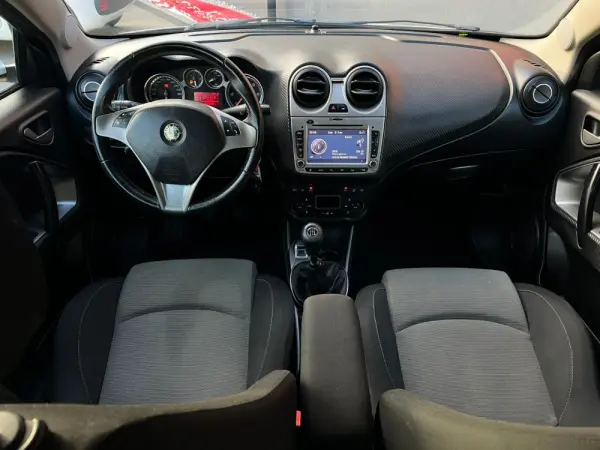 Alfa Romeo MiTo 1.3 JTD Distinctive S&S 15