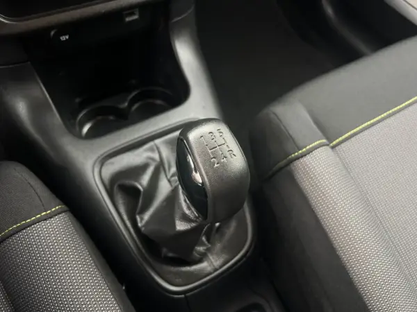 Citroen C3 1.2 PureTech C-Series 14