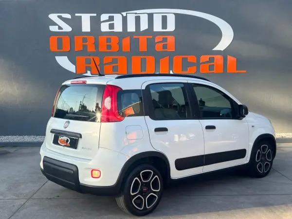 Fiat Panda hibrido city life 2