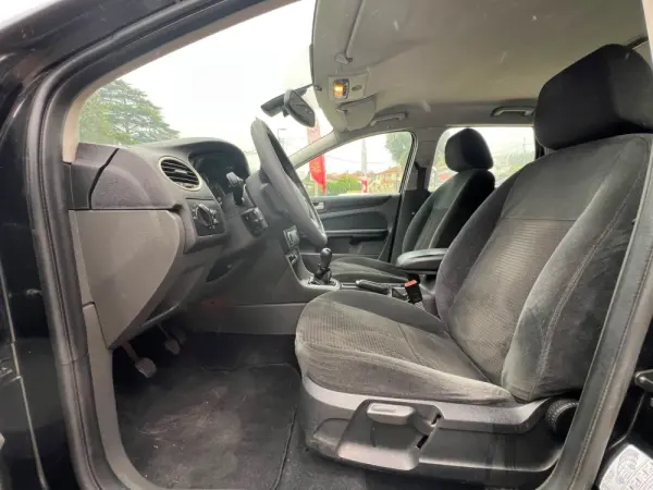 Ford Focus 1.6 TDCi 1st Edition 6