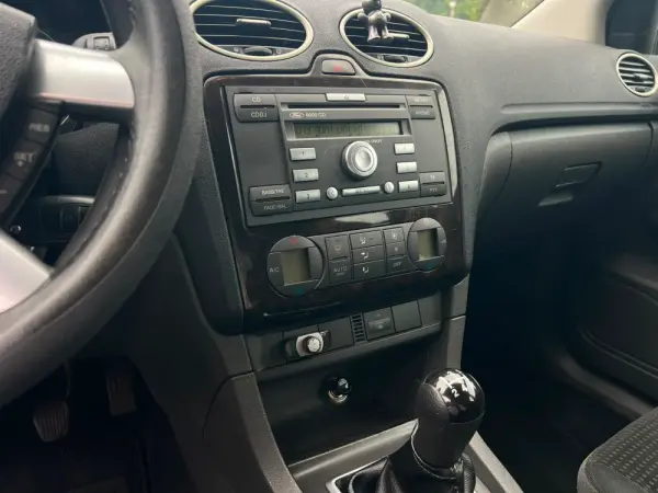 Ford Focus 1.6 TDCi 1st Edition 10