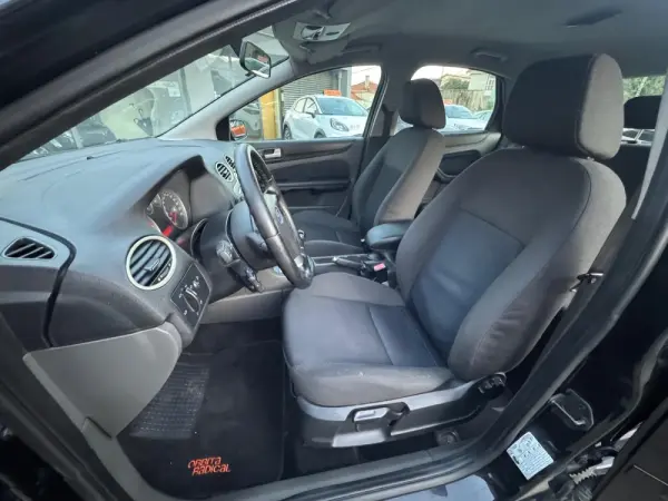 Ford Focus 1.6 TDCi Connection 7