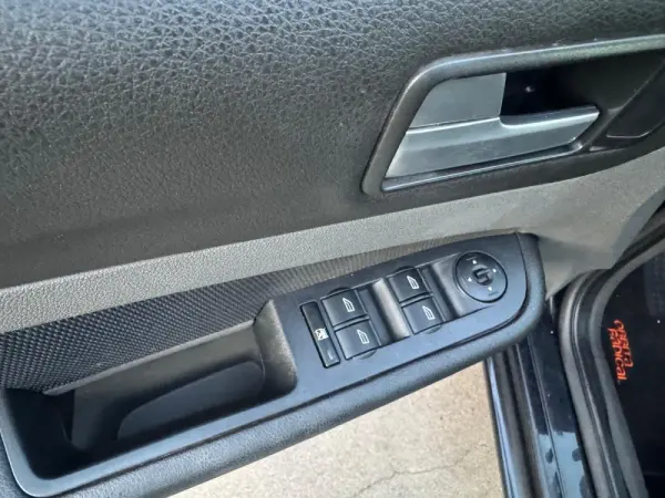 Ford Focus 1.6 TDCi Connection 8