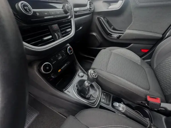 Ford Puma 1.0 EcoBoost MHEV Titanium 9