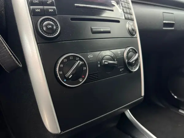 Mercedes-Benz A 150 Classic 10