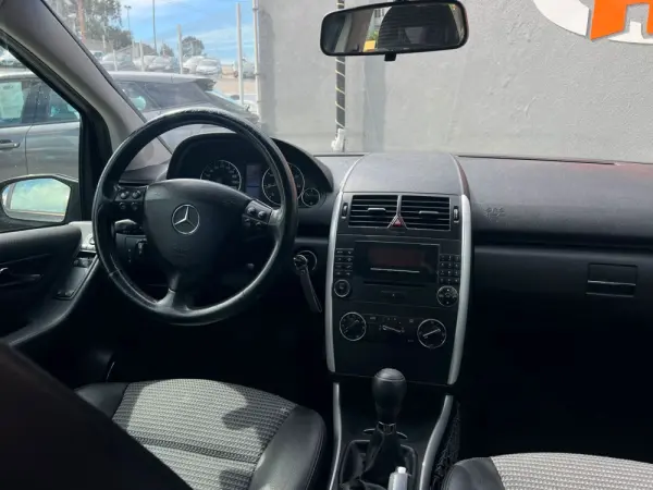 Mercedes-Benz A 150 Classic 18
