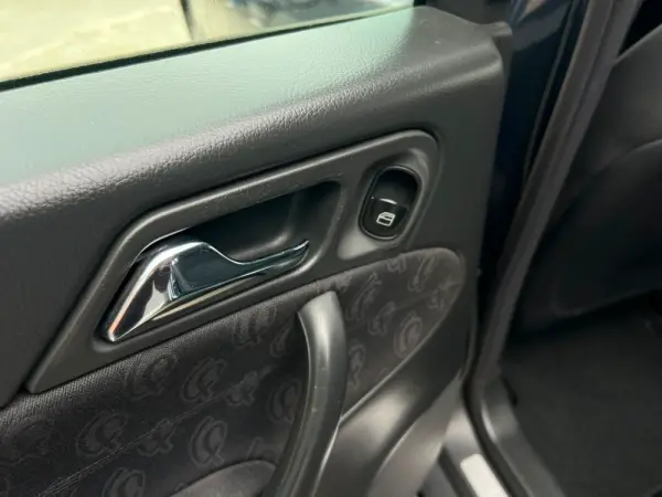 Mercedes-Benz C 220 CDi Avantgarde 11