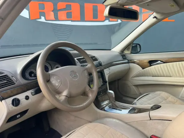 Mercedes-Benz E 220 CDi Avantgarde Aut. 6