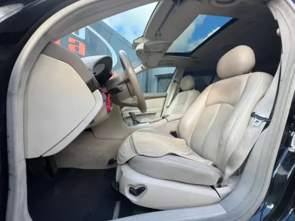 Mercedes-Benz E 220 CDi Avantgarde Aut. 7