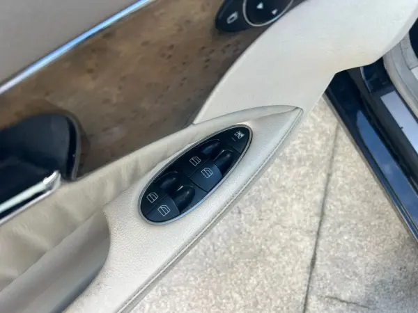 Mercedes-Benz E 220 CDi Avantgarde Aut. 9