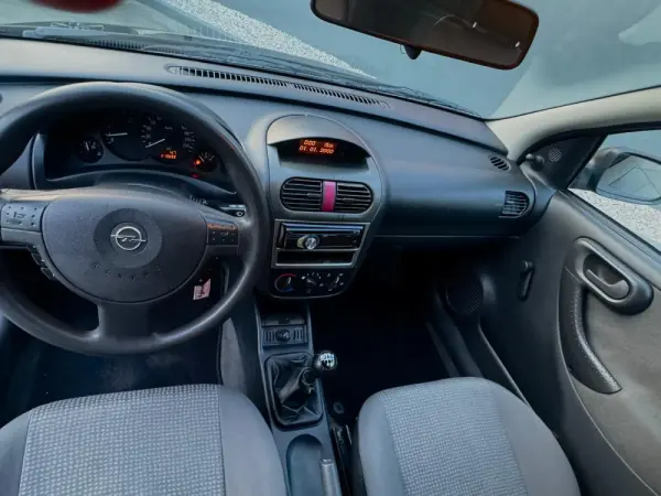 Opel Corsa 1.0 12V City 6