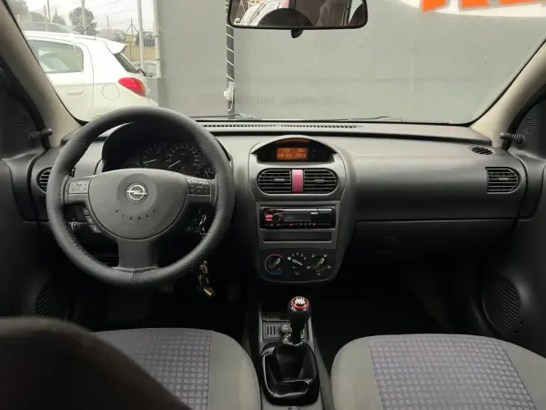 Opel Corsa 1.2 16V City 6