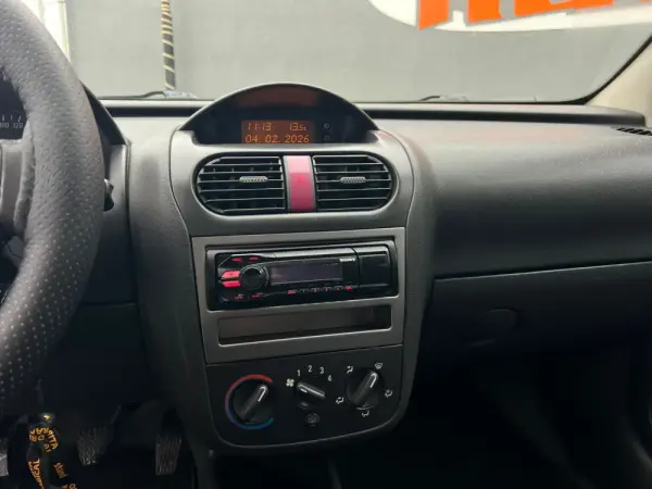 Opel Corsa 1.2 16V City 7