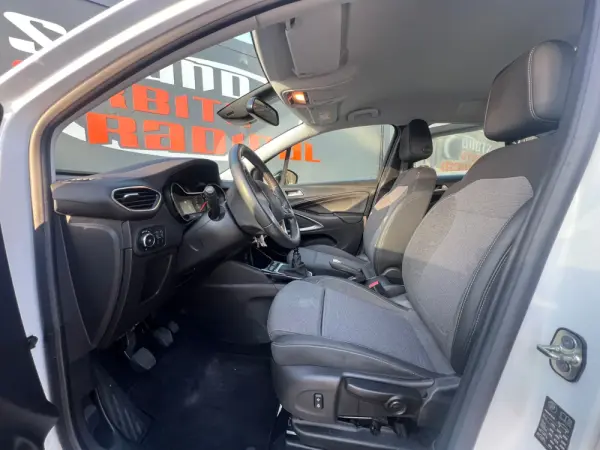Opel Crossland 1.2 T Elegance 5