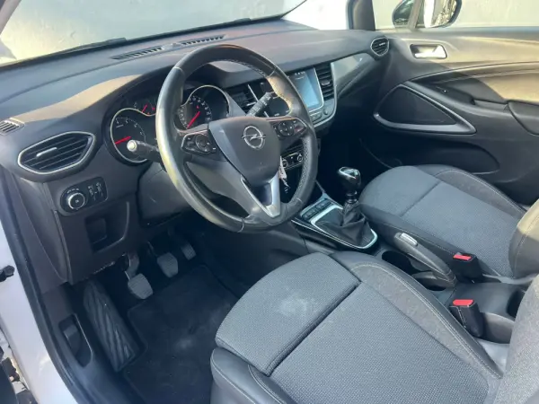 Opel Crossland 1.2 T Elegance 6