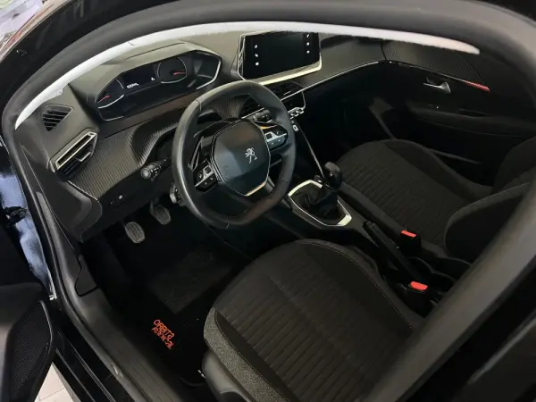 Peugeot 208 1.2 PureTech Active 6