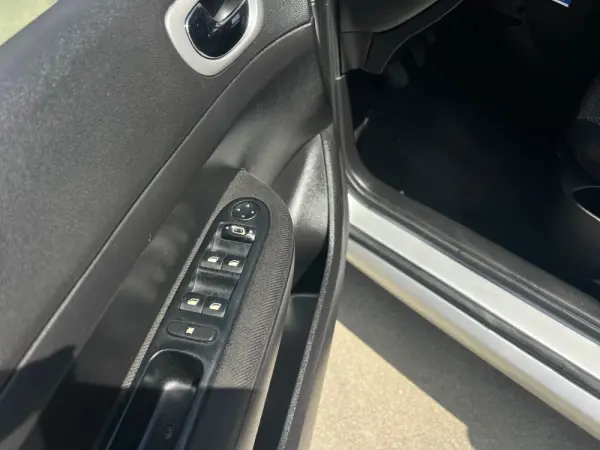 Peugeot 307 SW 1.6 HDi Black & Silver 6