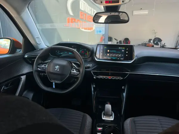 Peugeot e-2008 50 kWh Active Pack 12