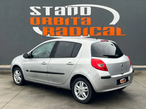 Renault Clio 1.2 16V Dynamique 4