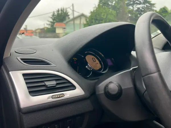 Renault Mégane Coupe 1.5 dCi Sport 6