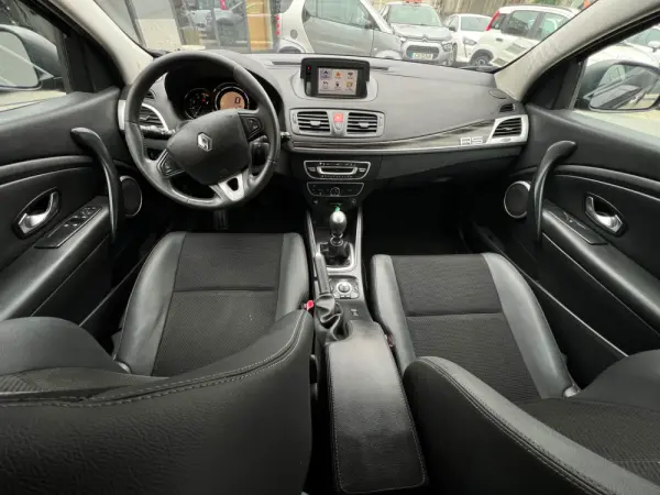 Renault Mégane Coupe 1.5 dCi Sport 11