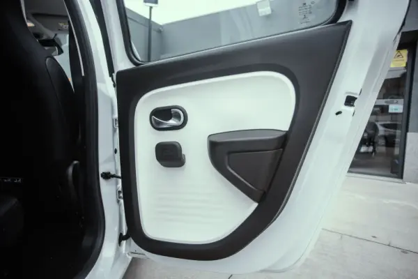 Renault Twingo 22 Techno 13
