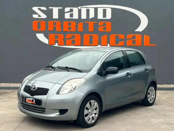 Toyota Yaris 1.0 VVT-i AC 1