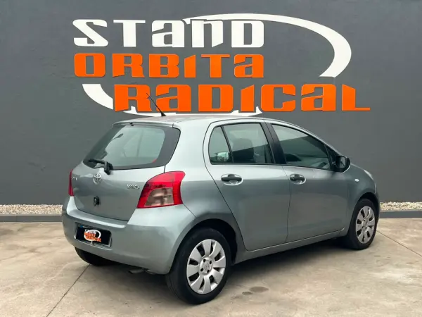 Toyota Yaris 1.0 VVT-i AC 2