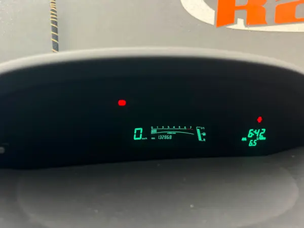 Toyota Yaris 1.0 VVT-i AC 14