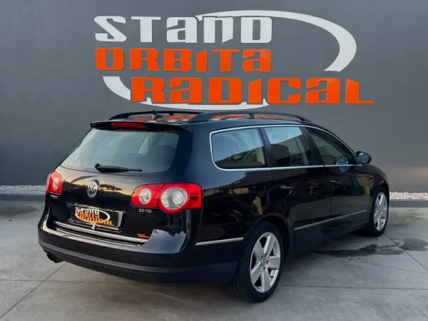Volkswagen Passat 2.0 TDi Sport 2