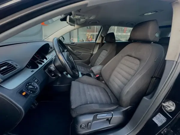 Volkswagen Passat 2.0 TDi Sport 6