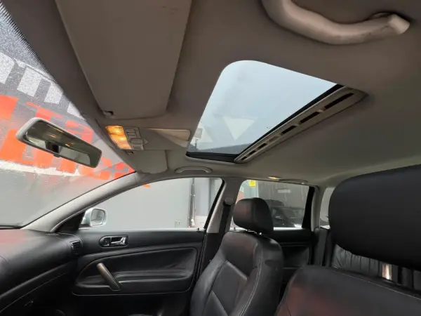 Volkswagen Passat Variant 1.9 TDi Confortline 13