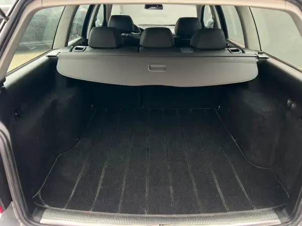 Volkswagen Passat Variant 1.9 TDi Confortline 19