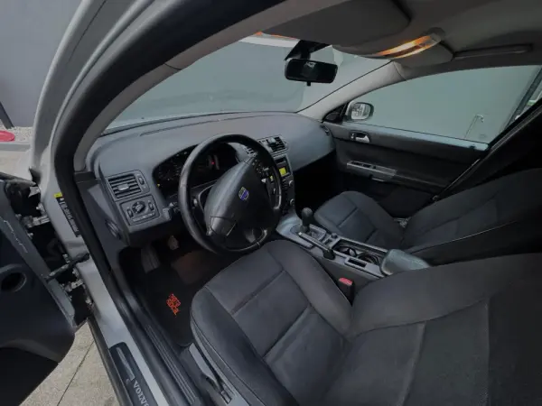 Volvo V50 1.6 D Drive 9