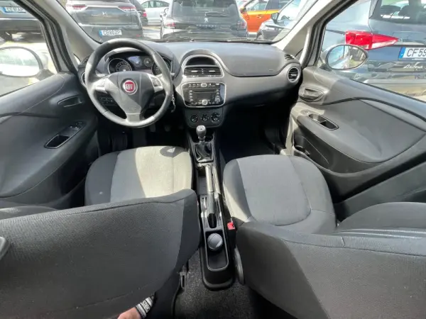 Fiat Punto 1.2 Easy S&S 8