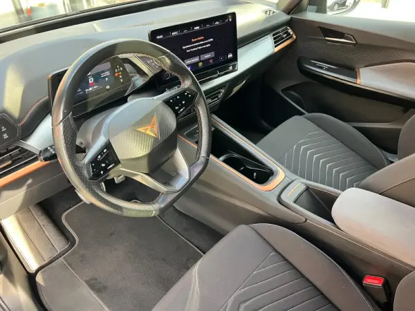Cupra Born Autonomia WLTP 395KM 150KW ( 204CV ) 11