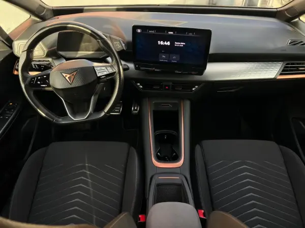 Cupra Born Autonomia WLTP 395KM 150KW ( 204CV ) 17