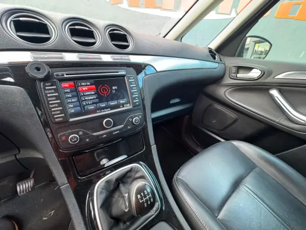 Ford Galaxy 2.0 TDCi Titanium Business 9