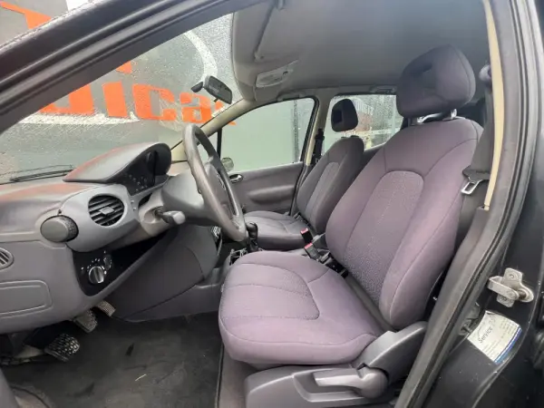 Mercedes-Benz A 140 Classic 6