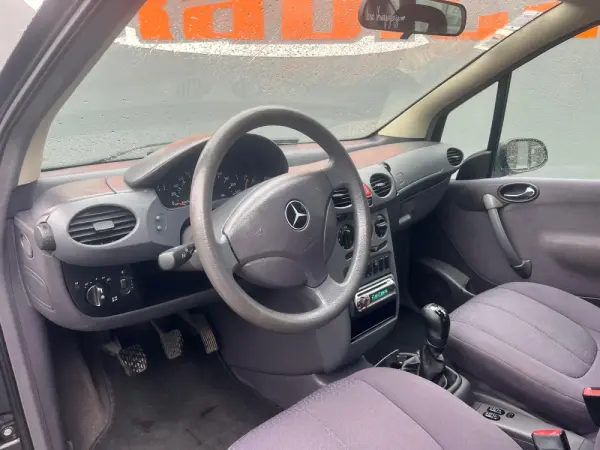 Mercedes-Benz A 140 Classic 7