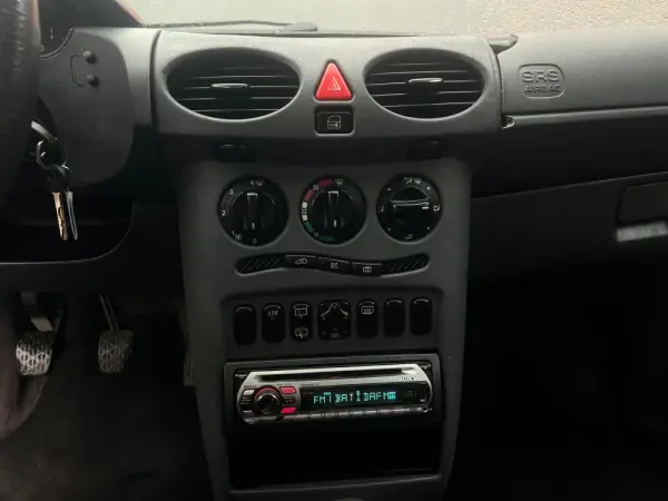Mercedes-Benz A 140 Classic 10